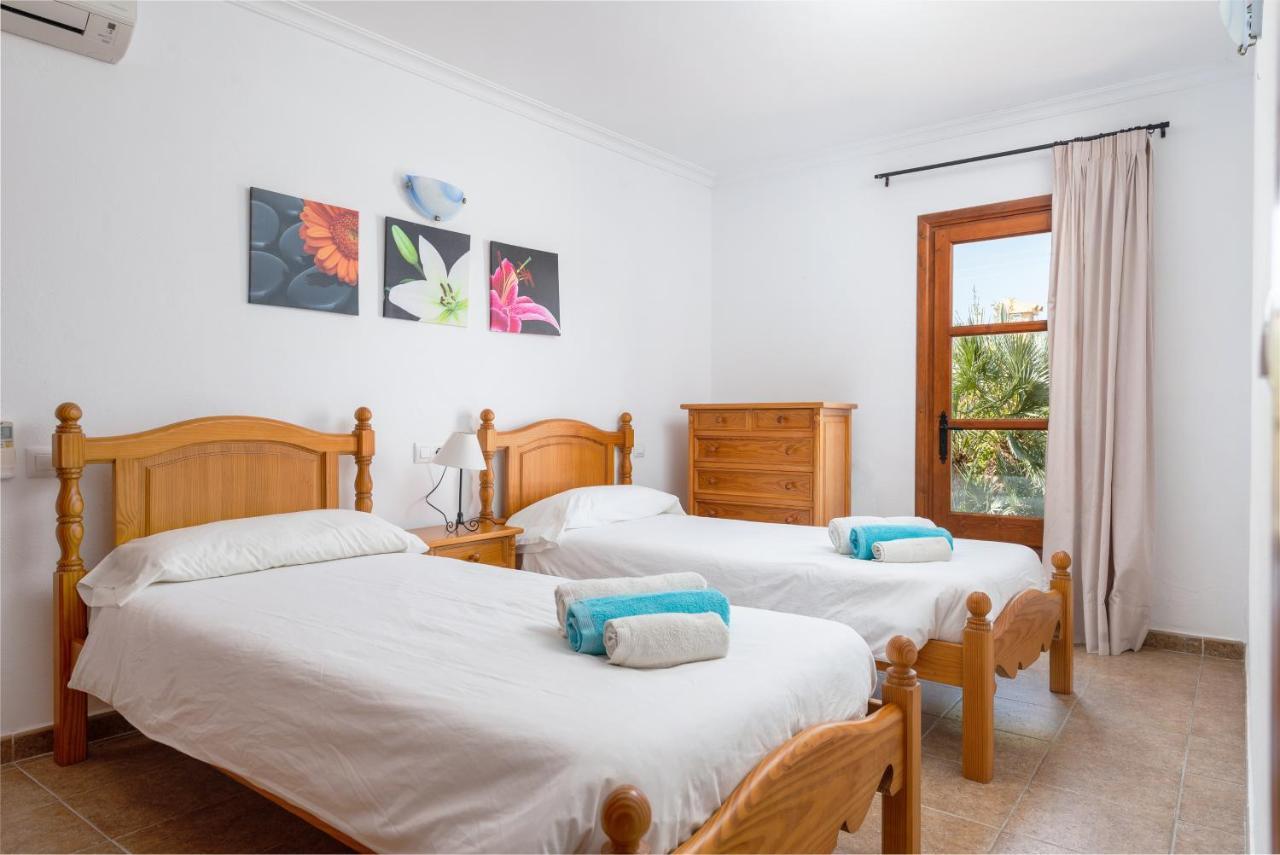 Villa Pou D,Ambroitx, Pool And Sea Views In Alcudia Exterior foto
